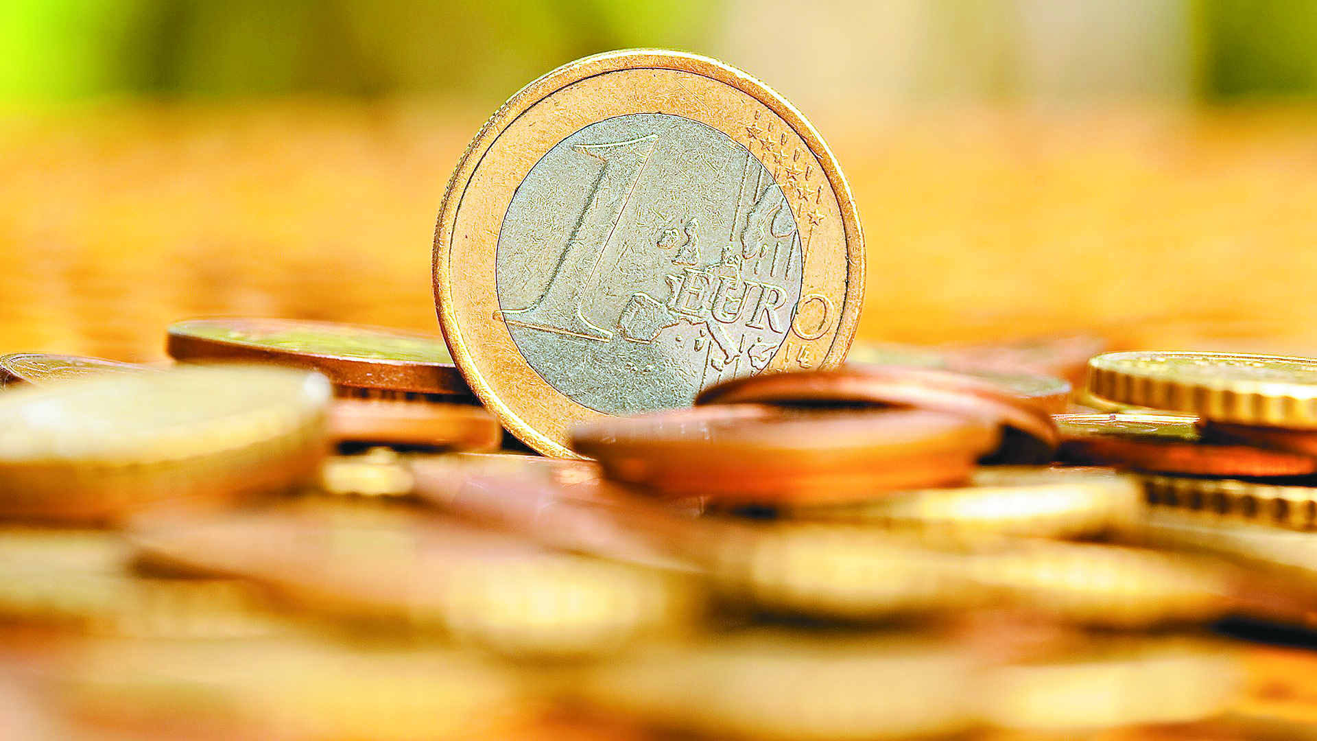 Στο 1,05 δισ. ευρώ το έλλειμμα τρεχουσών συναλλαγών
